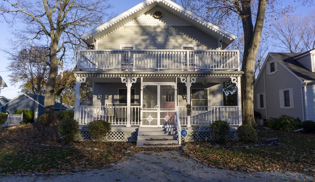 327 Elm Ave in Lakeside