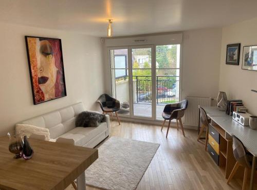 Cozy Renovated Flat in Clamart 15 min to Paris