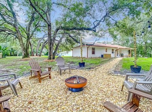Boho Cottage By Blue Springs- 3 Bedrooms- 6 Guest