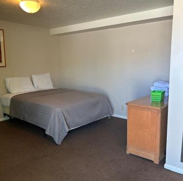 Simple Motel Stay Suite