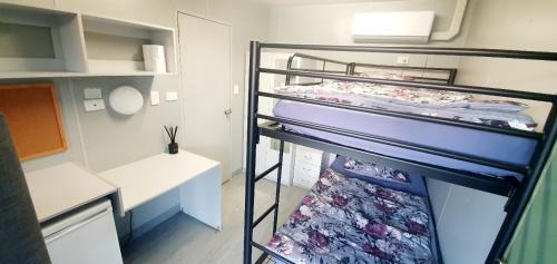 Palm Tree Backpackers