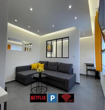 MoonYellow - Basel - AirPort - HighQuality