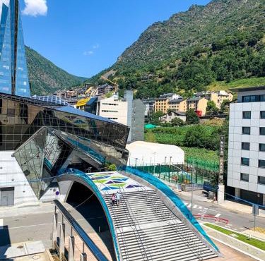 Barthe Holidays I Apartamento céntrico en Andorra 6PAX I Ideal grupo o familia, a 1 min de Caldea I Perfección