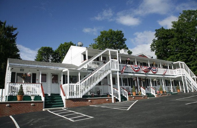 Bennington Motor Inn