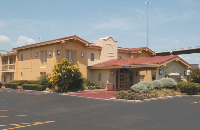 La Quinta Inn by Wyndham Austin University Area