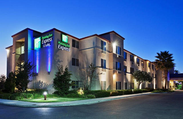 Holiday Inn Express & Suites Tracy, an Ihg Hotel